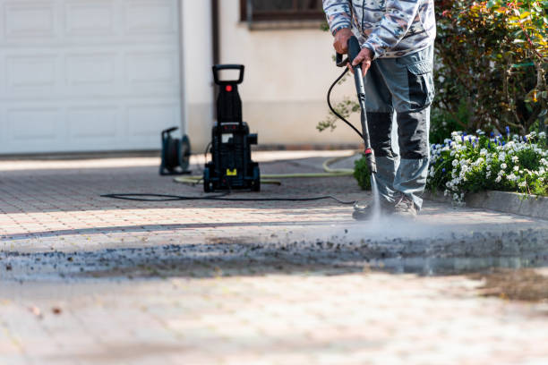 Best Pressure Washing Driveway  in Ingram, TX